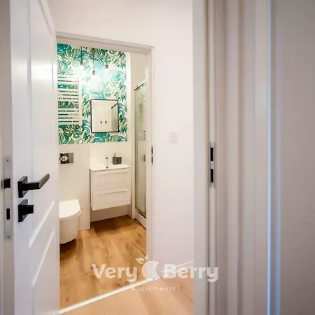 Appartement Very Berry - Glogowska 35a - Mtp - Self Check In 24h