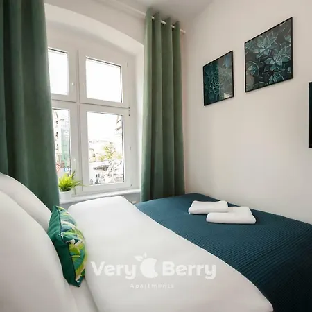 Appartement Very Berry - Glogowska 35a - Mtp - Self Check In 24h