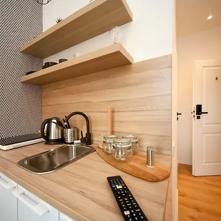 Apartment Very Berry - Glogowska 35a - Mtp - Self Check In 24h Poznan