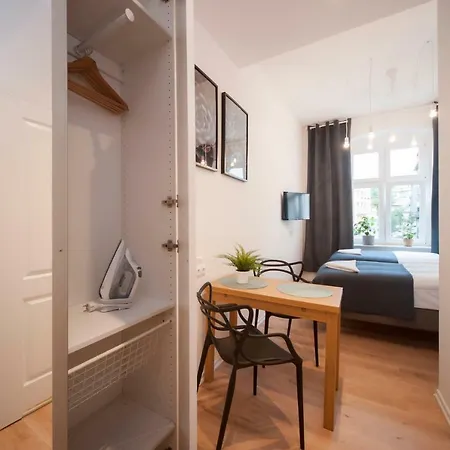 Very Berry - Glogowska 35a - Mtp - Self Check In 24h Apartment Poznan