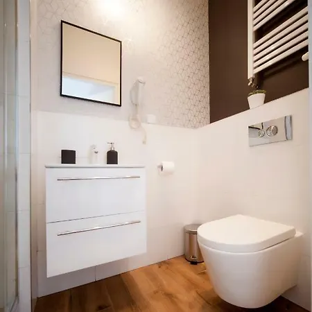 Apartment Very Berry - Glogowska 35a - Mtp - Self Check In 24h *