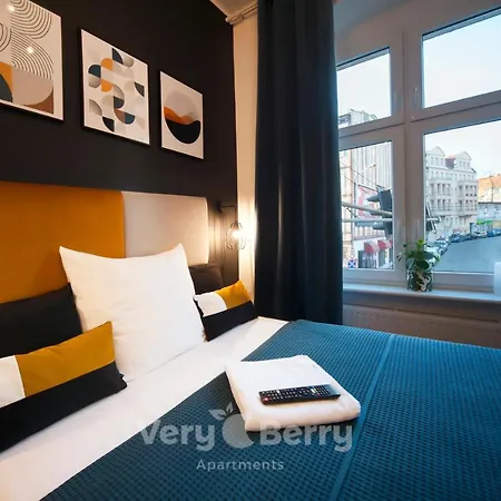 Very Berry - Glogowska 35a - Mtp - Self Check In 24h Poznań
