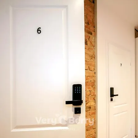 Appartement Very Berry - Glogowska 35a - Mtp - Self Check In 24h